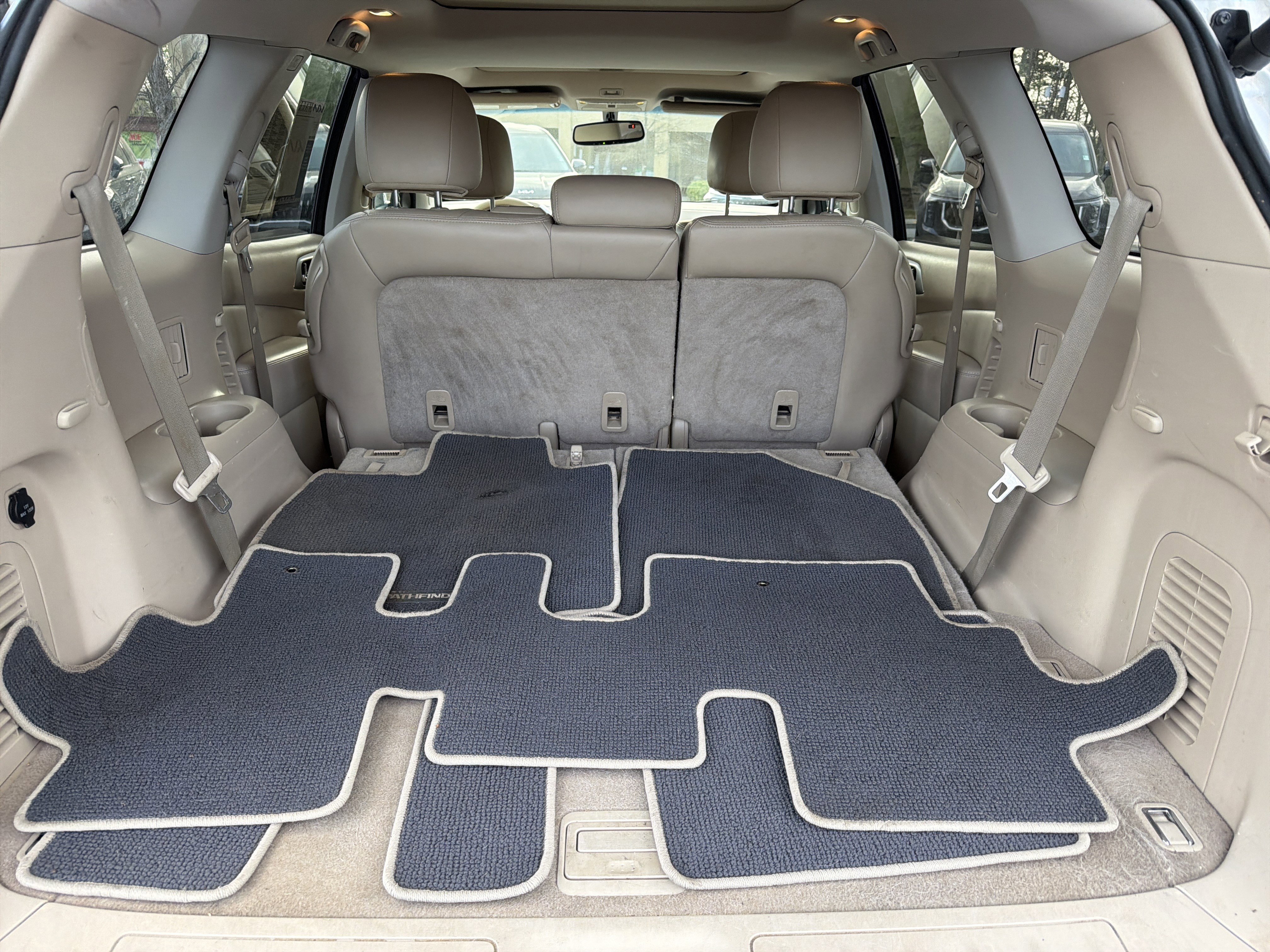 Used 2014 Nissan Pathfinder SL w/ SL Premium Package image 16