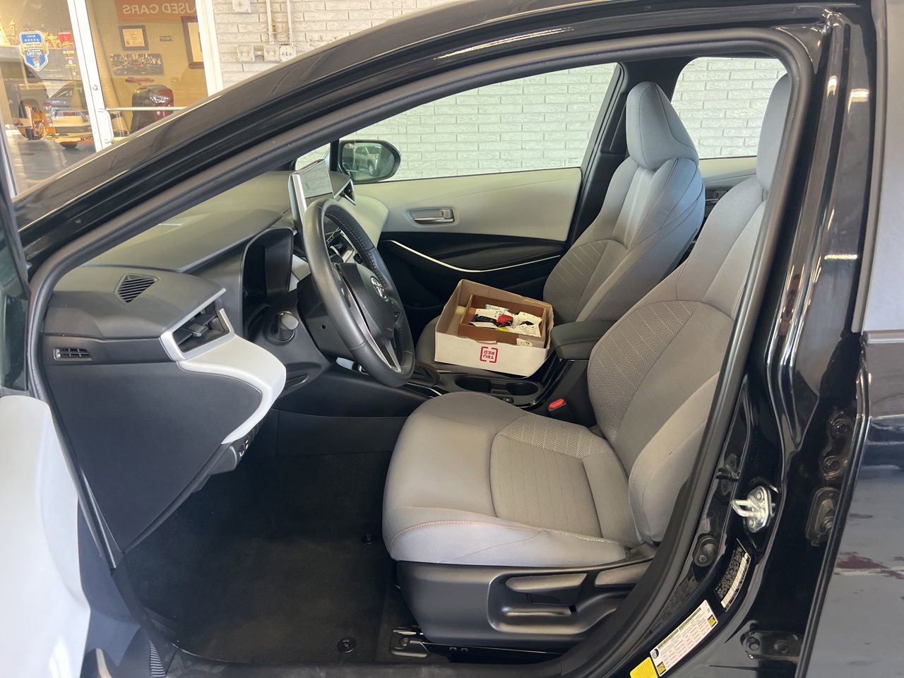 Used 2025 Toyota Corolla FX w/ Convenience Package FWD image 6