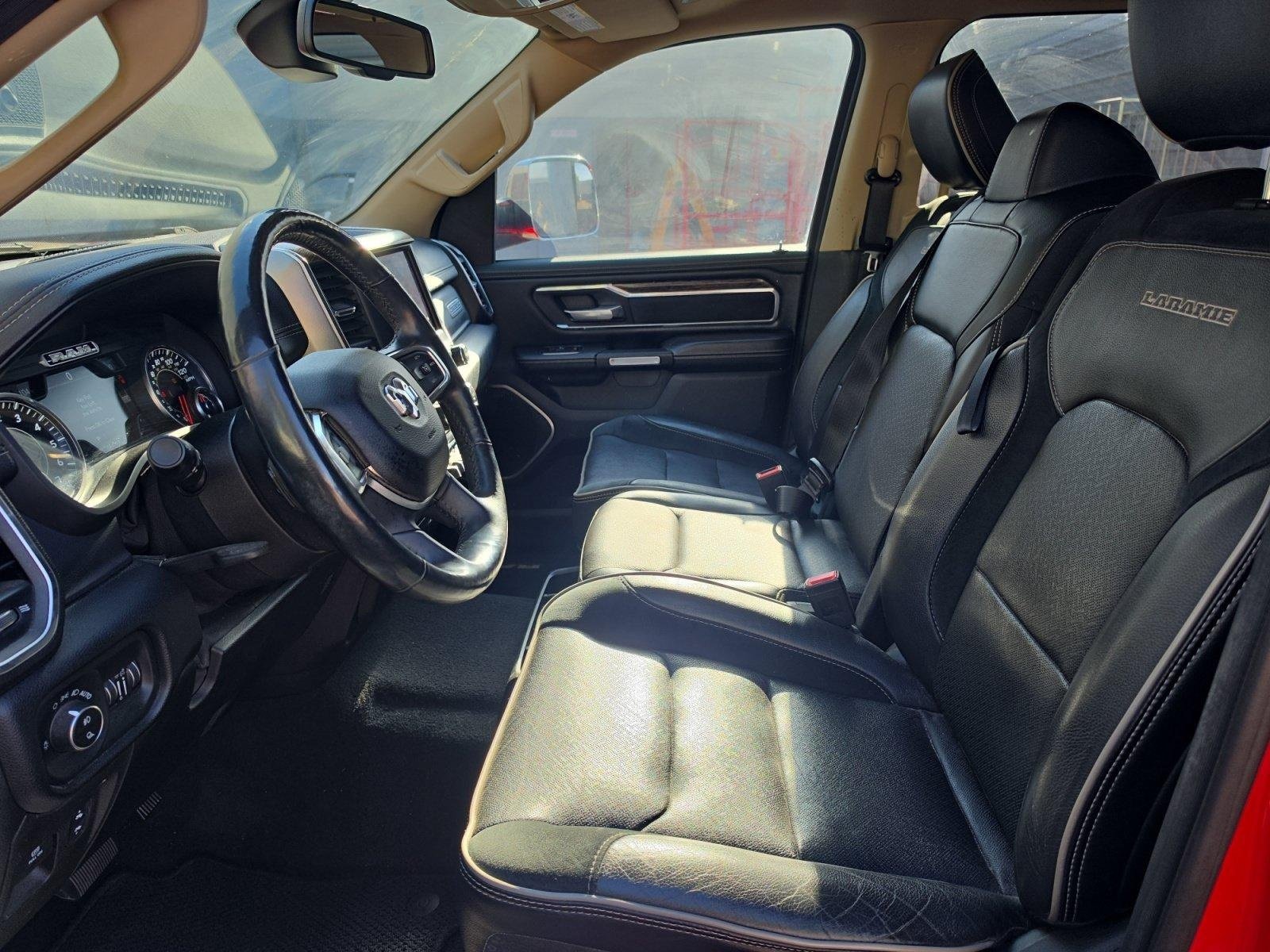Used 2019 RAM 1500 Laramie AWD/4WD image 14