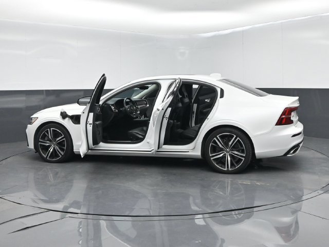 Used 2021 Volvo S60 T8 R-Design Expression w/ Premium Package AWD/4WD image 66