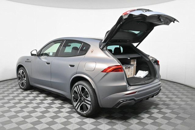 New 2025 Maserati Grecale Folgore image 27