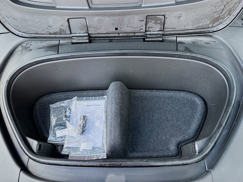 Used 2023 Volvo C40 P8 Recharge Plus image 32