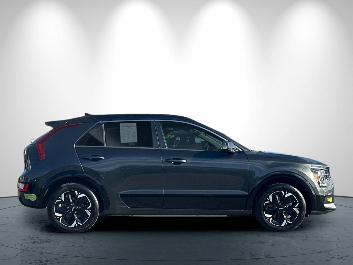 Used 2023 Kia Niro Wind FWD image 3