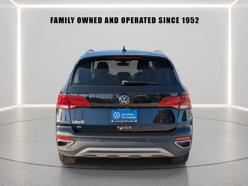 Certified 2023 Volkswagen Taos SE FWD image 5