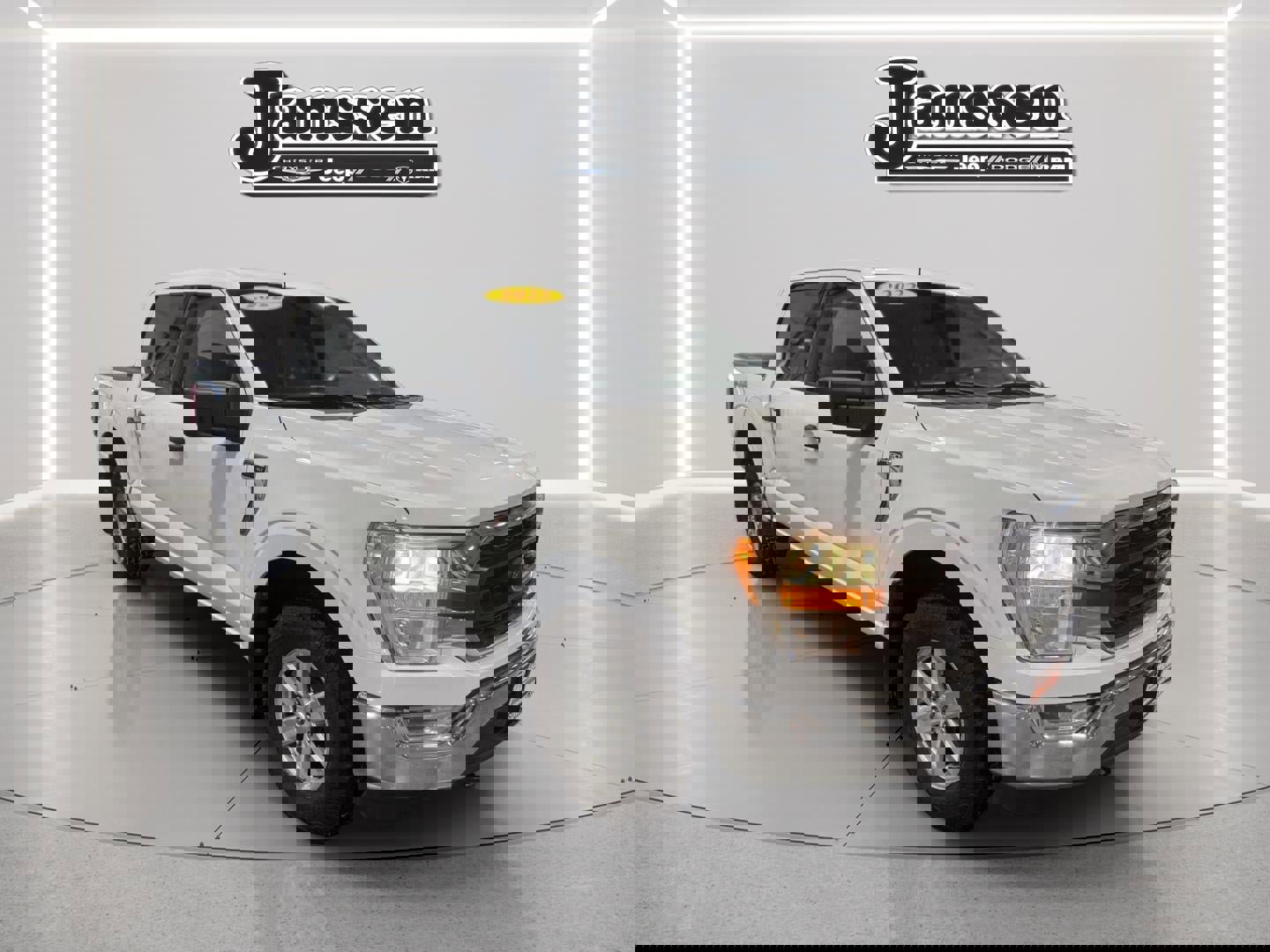 Used 2022 Ford F150 XLT w/ Equipment Group 301A Mid image 9