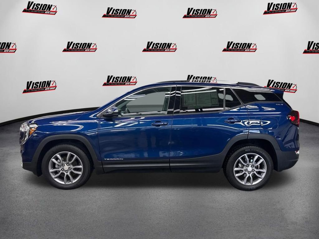 Used 2022 GMC Terrain SLT image 8