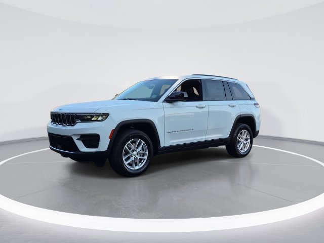New 2026 Jeep Grand Cherokee Laredo X RWD image 4
