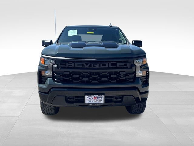 Used 2025 Chevrolet Silverado 1500 Custom Trail Boss w/ Turbomax Blackout Package image 2