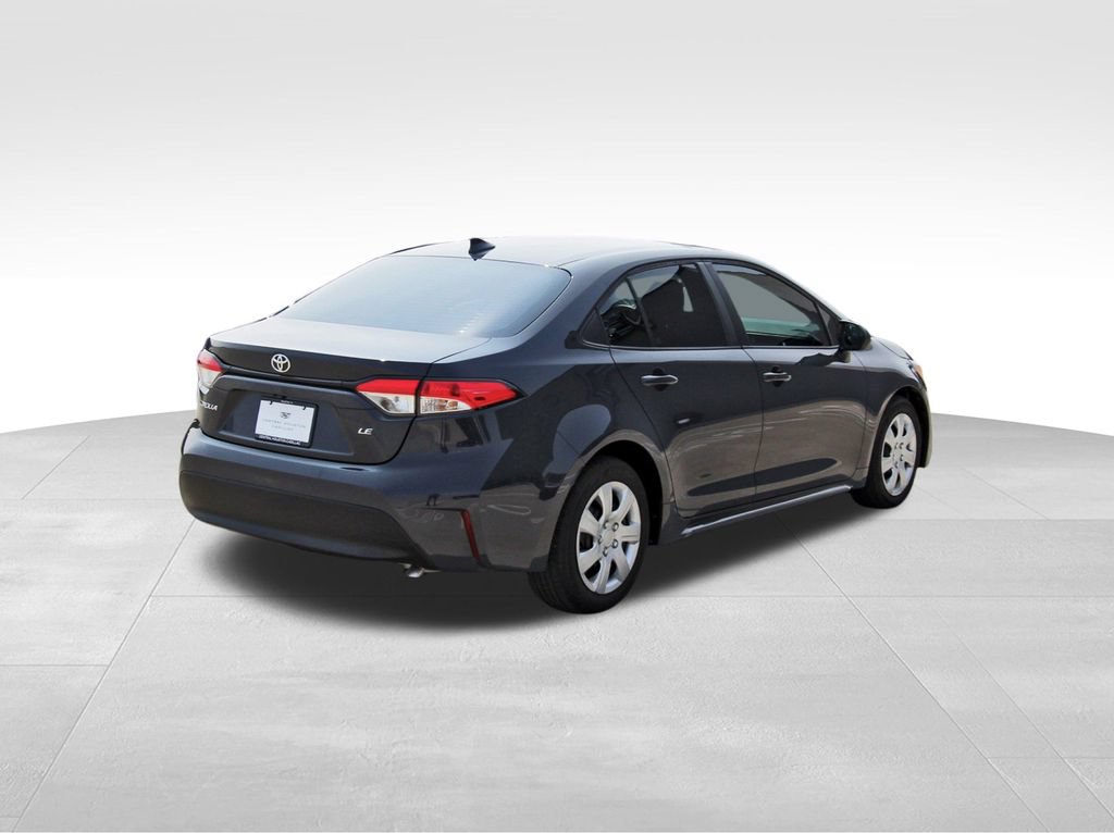 Used 2024 Toyota Corolla LE FWD image 4