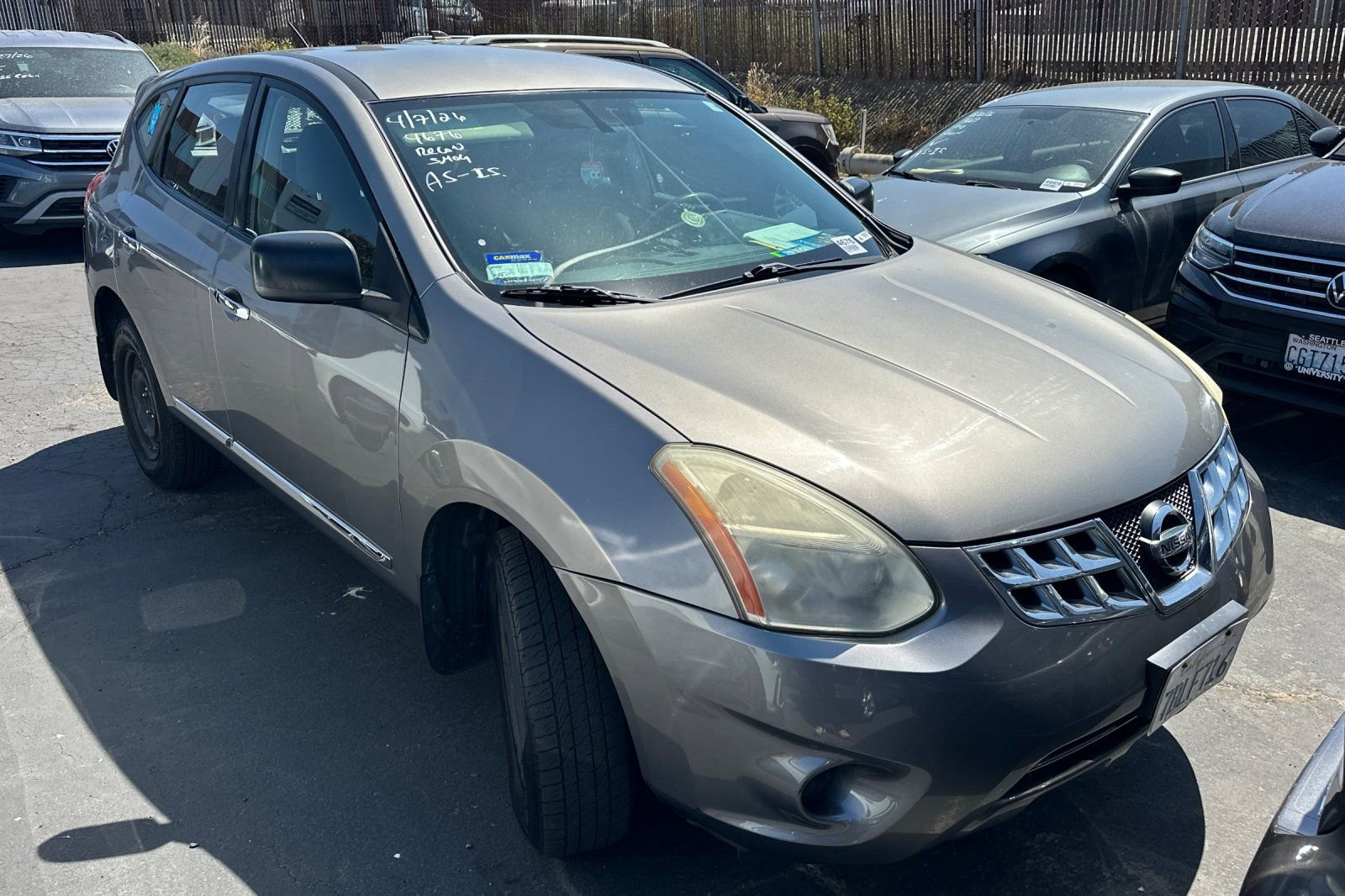 Used 2011 Nissan Rogue S image 2