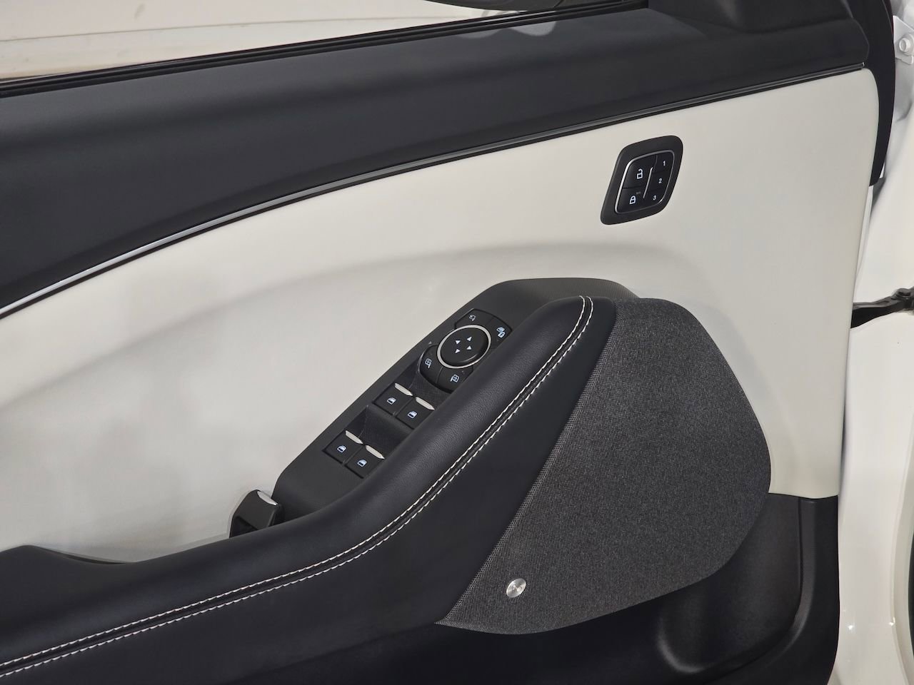 New 2025 Ford Mustang Mach-E Premium w/ Interior Protection Package AWD/4WD image 15