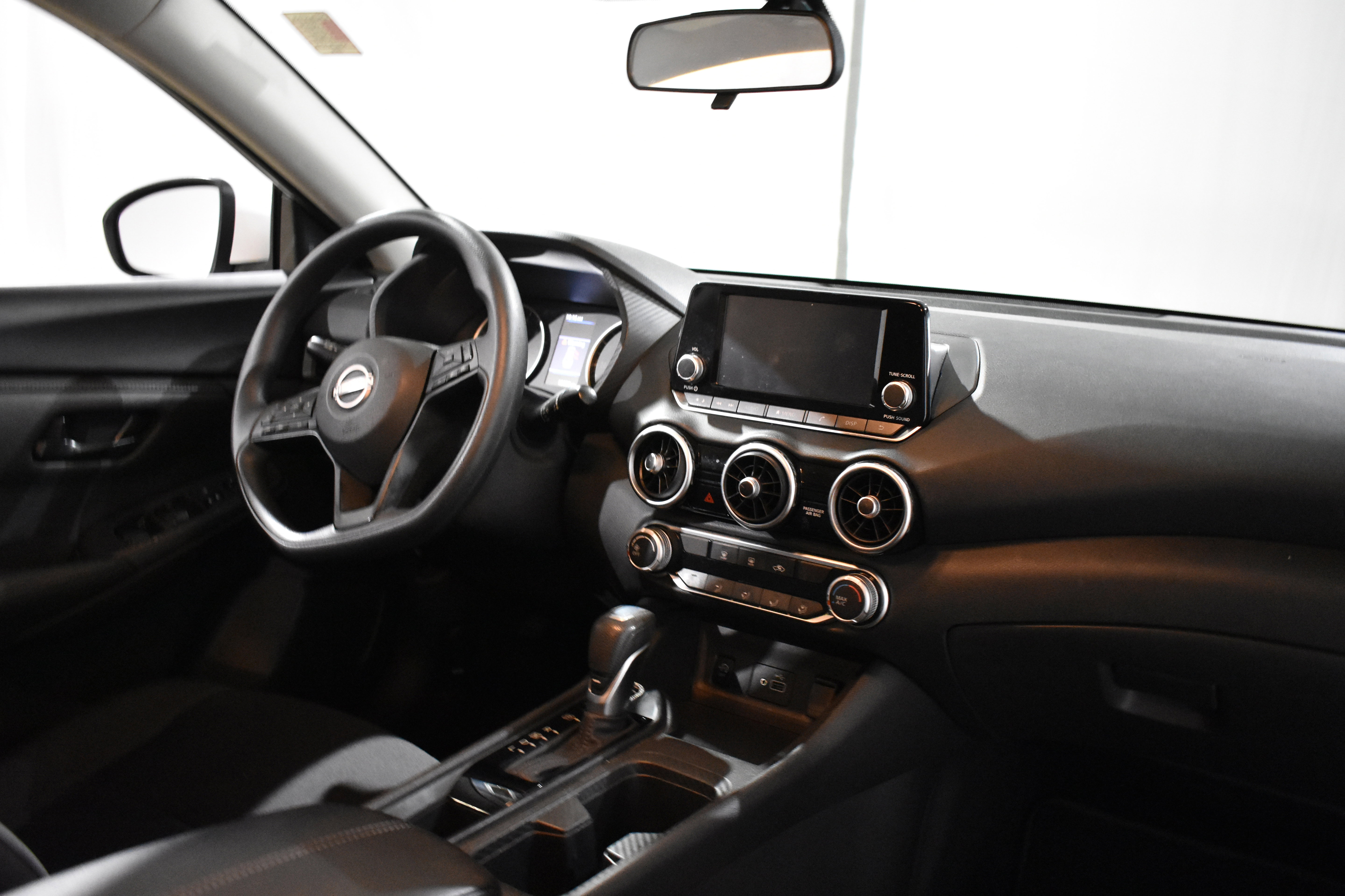 Used 2024 Nissan Sentra S image 27