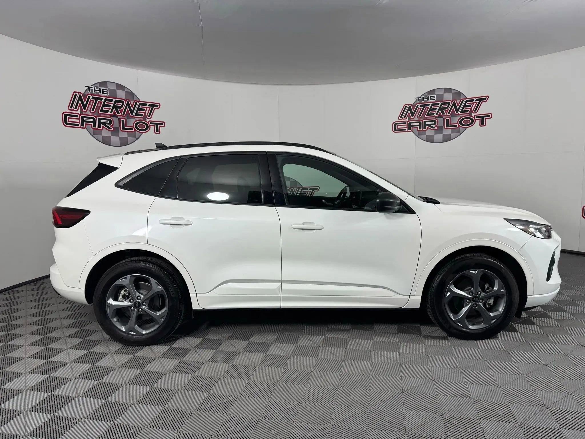 Used 2023 Ford Escape ST-Line w/ Tech Pack #1 image 8