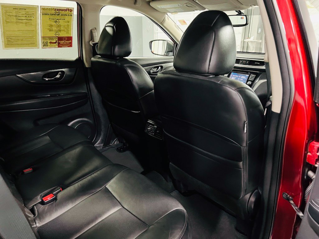 Used 2015 Nissan Rogue SL FWD image 30