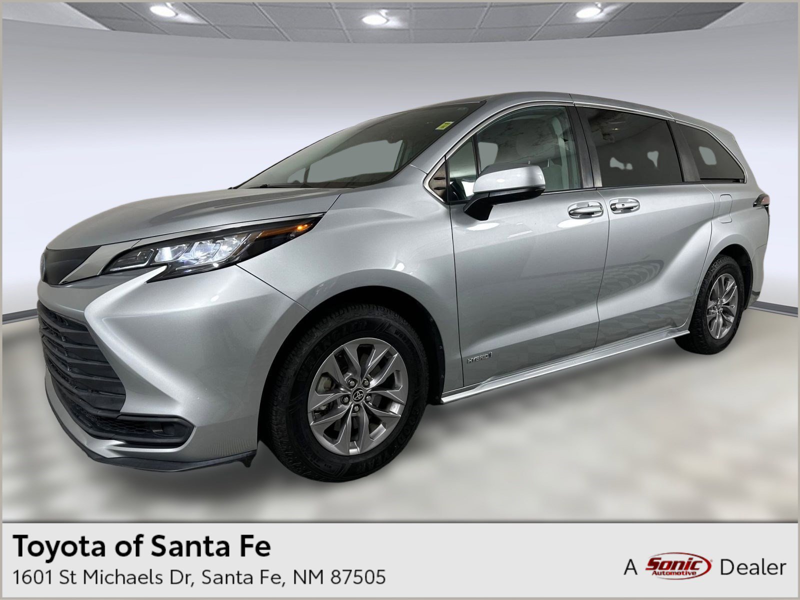 Used 2021 Toyota Sienna LE