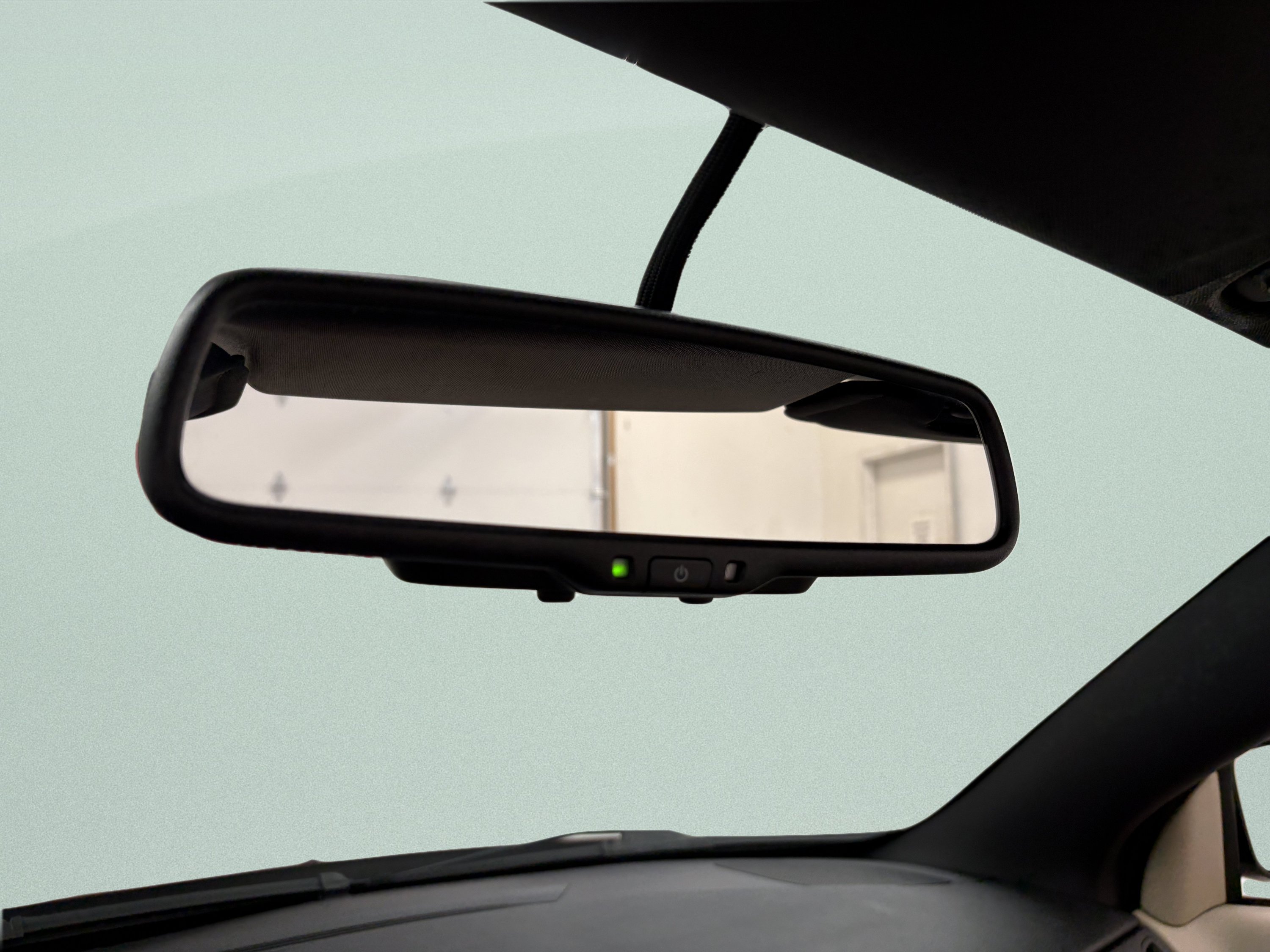 Used 2011 Chrysler 200 Limited FWD image 29