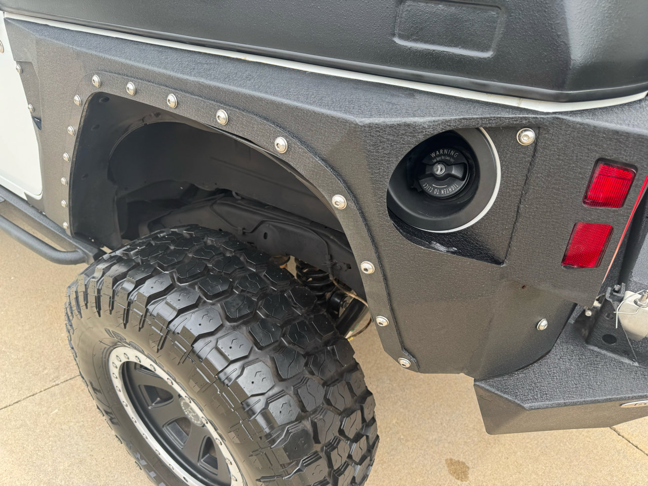 Used 2017 Jeep Wrangler Rubicon w/ Power Convenience Group image 39