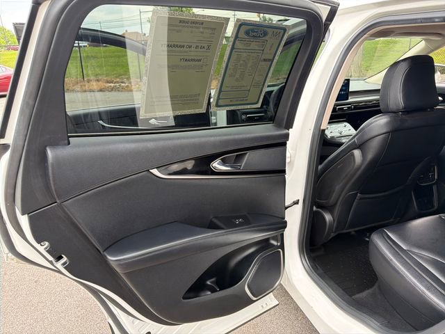 Used 2022 Lincoln Nautilus AWD image 14