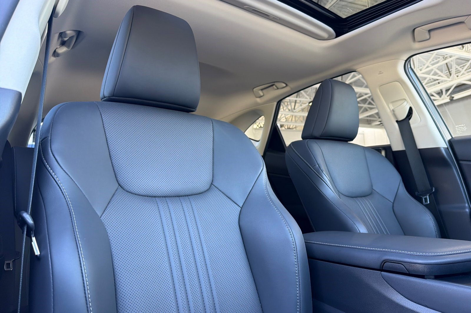 Used 2022 Lexus NX 350h AWD w/ Towing Package (2000 Lbs) image 21