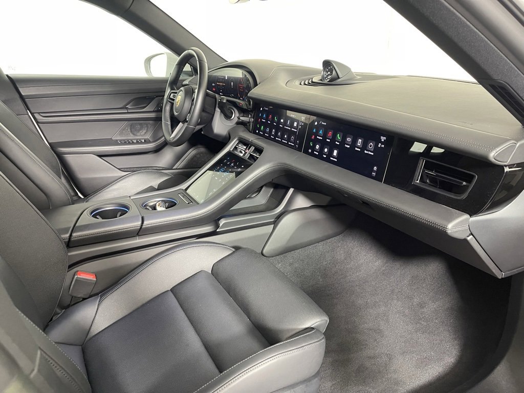 Used 2024 Porsche Taycan 4S image 13