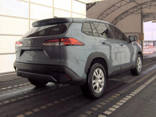 Used 2023 Toyota Corolla Cross L FWD image 2