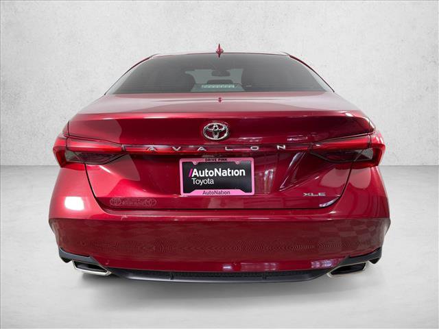 Used 2020 Toyota Avalon XLE FWD image 4