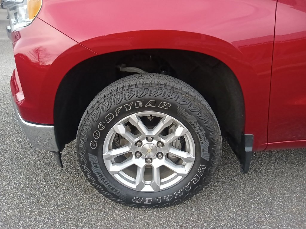 Used 2022 Chevrolet Silverado 1500 LT w/ Protection Package image 10