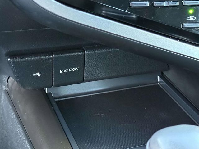 Used 2024 Toyota Camry SE w/ Convenience Package image 17