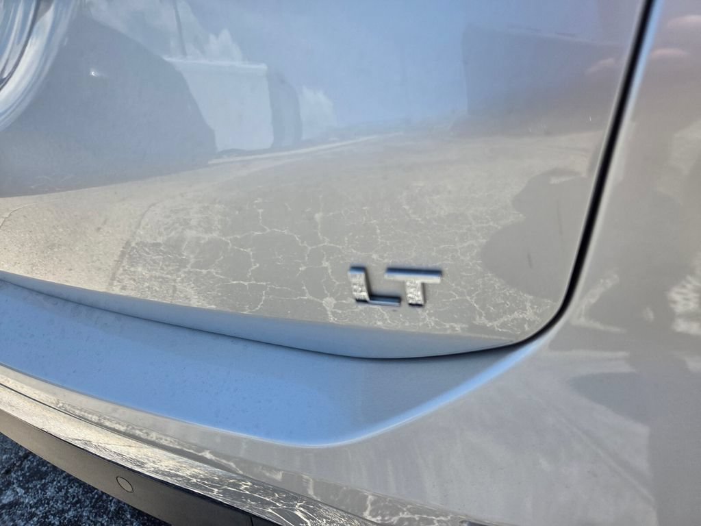 Used 2019 Chevrolet Equinox LT FWD image 12