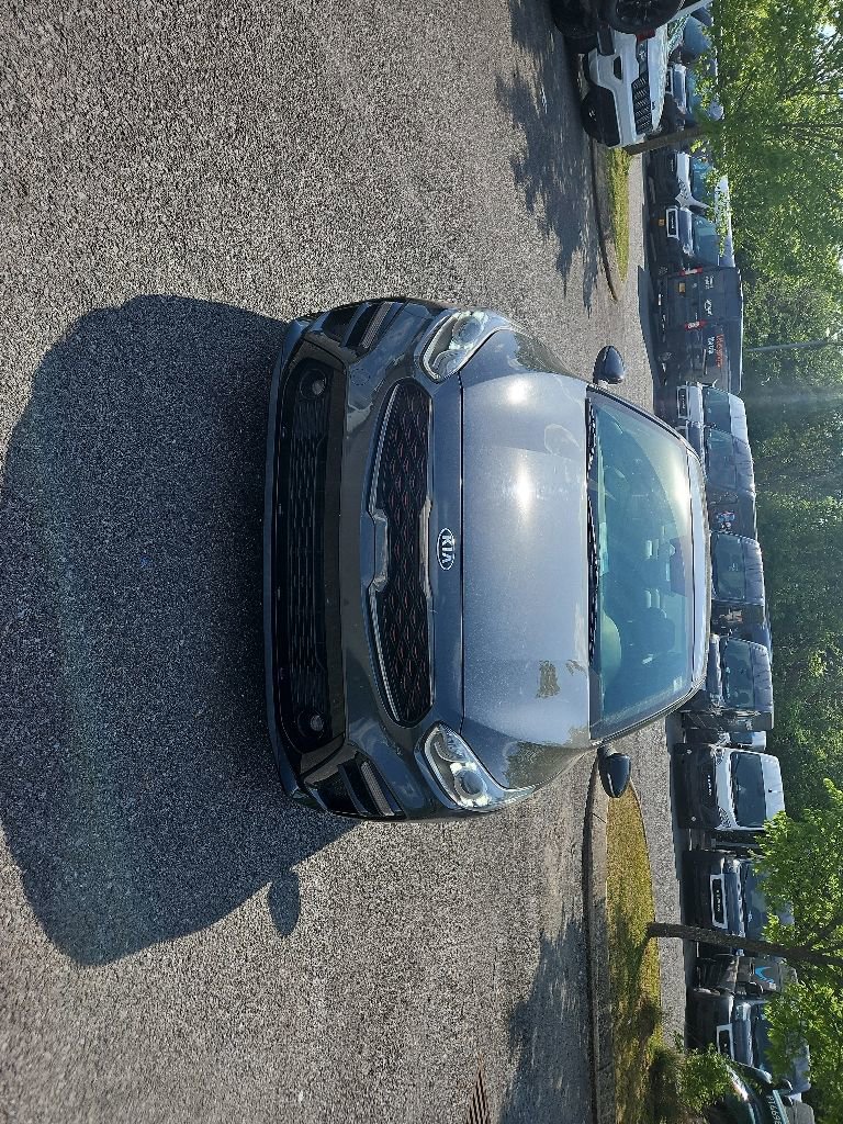 Used 2020 Kia Forte GT-Line w/ GT-Line Premium Package FWD image 2