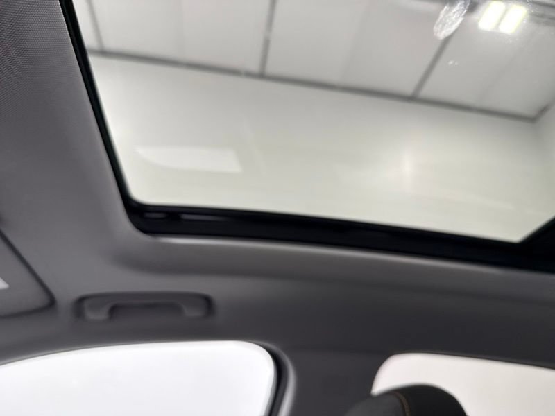 Used 2023 Chevrolet Equinox LT AWD/4WD image 35