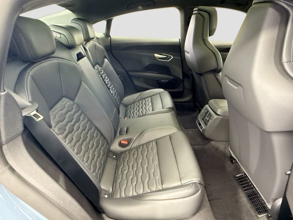 New 2026 Audi S e-tron GT Prestige image 21