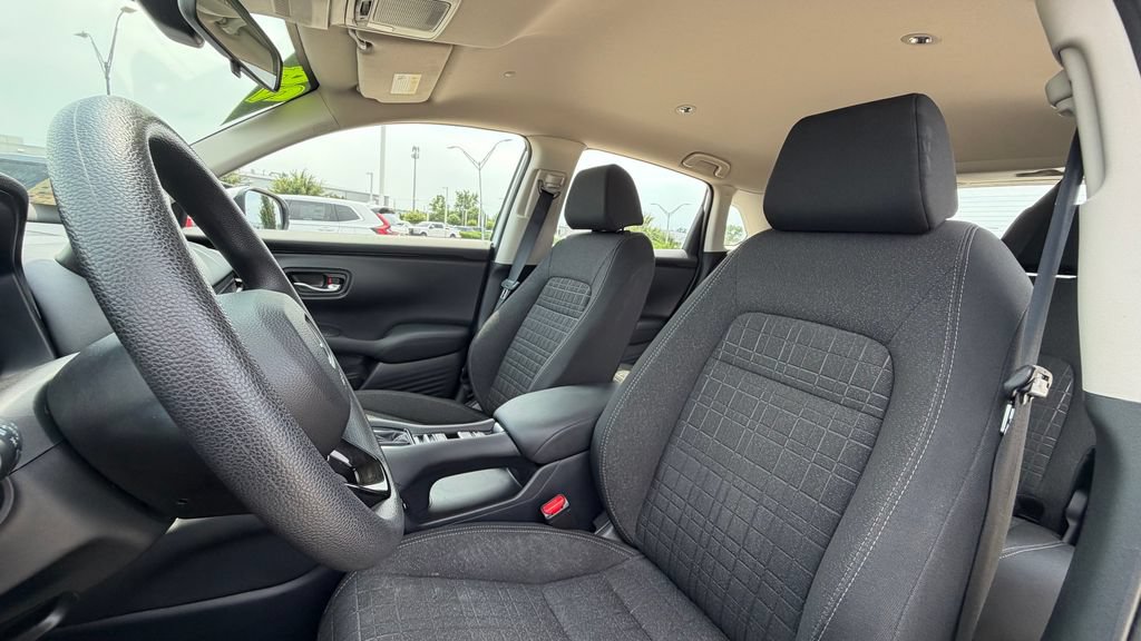Certified 2024 Honda HR-V LX image 18