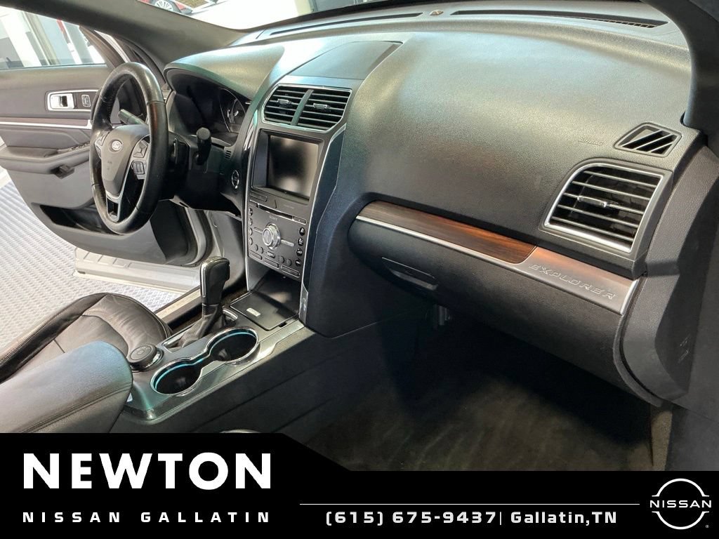 Used 2016 Ford Explorer Limited AWD/4WD image 14