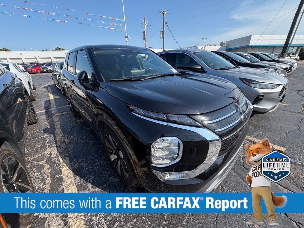 Used 2025 Mitsubishi Outlander SE AWD/4WD image 13