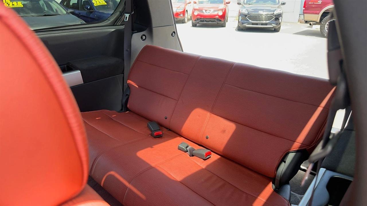 Used 2004 Nissan Quest SE w/ (SEA) Seat Pkg FWD image 27
