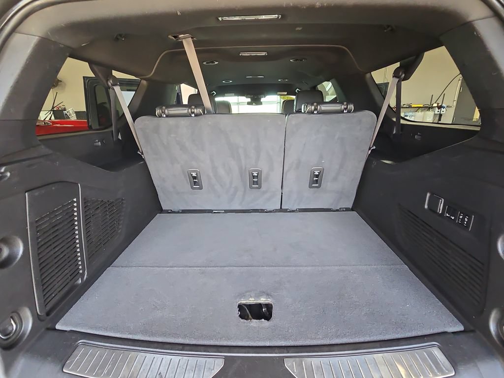 Certified 2023 Chevrolet Suburban Premier AWD/4WD image 13