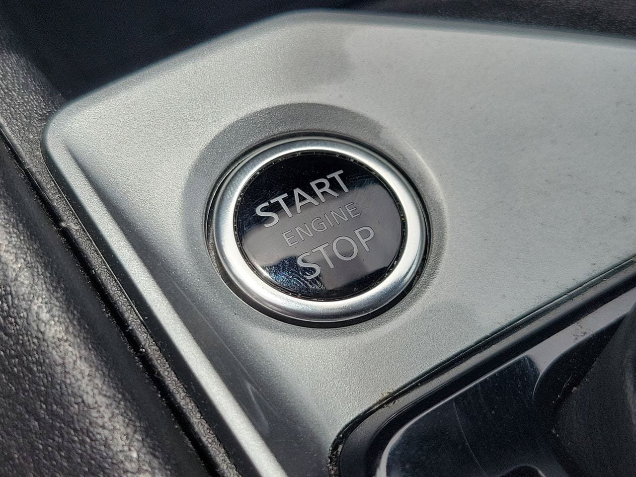 Used 2025 Nissan Altima 2.5 SV FWD image 28