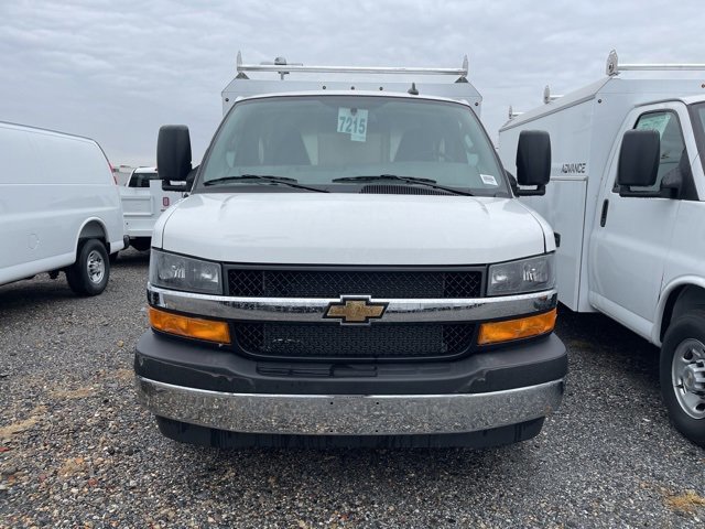 New 2025 Chevrolet Express 3500 w/ Power Convenience Package image 2