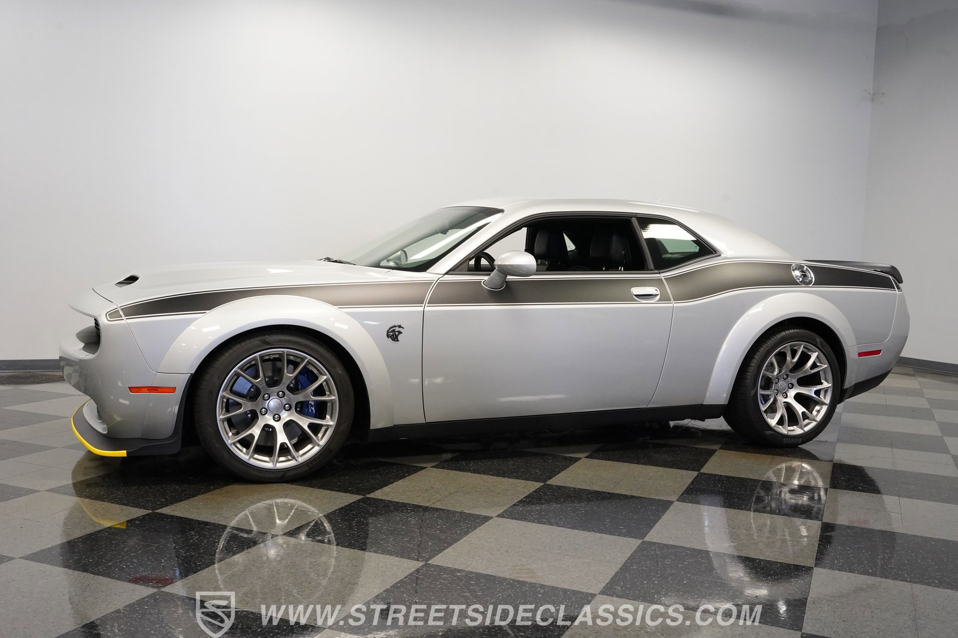 Used 2023 Dodge Challenger SRT Hellcat RWD image 7