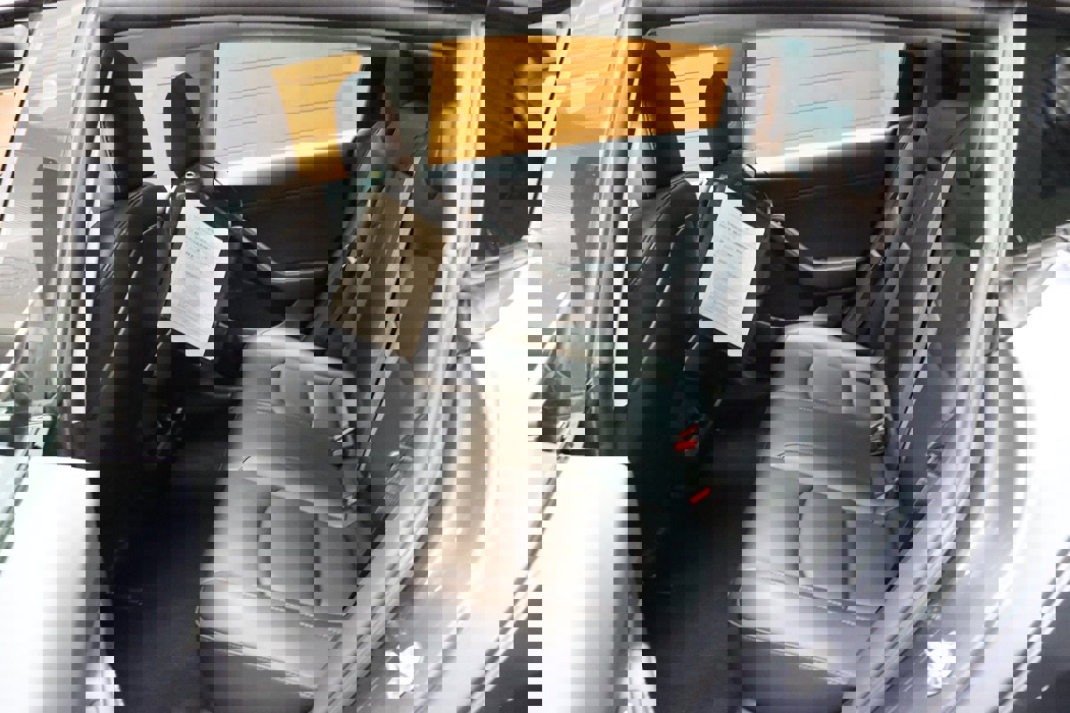 Used 2023 Tesla Model 3 Standard Range image 42