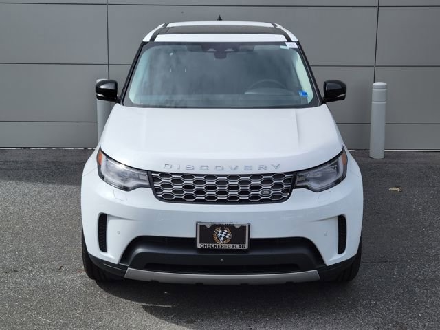 Used 2024 Land Rover Discovery S image 8