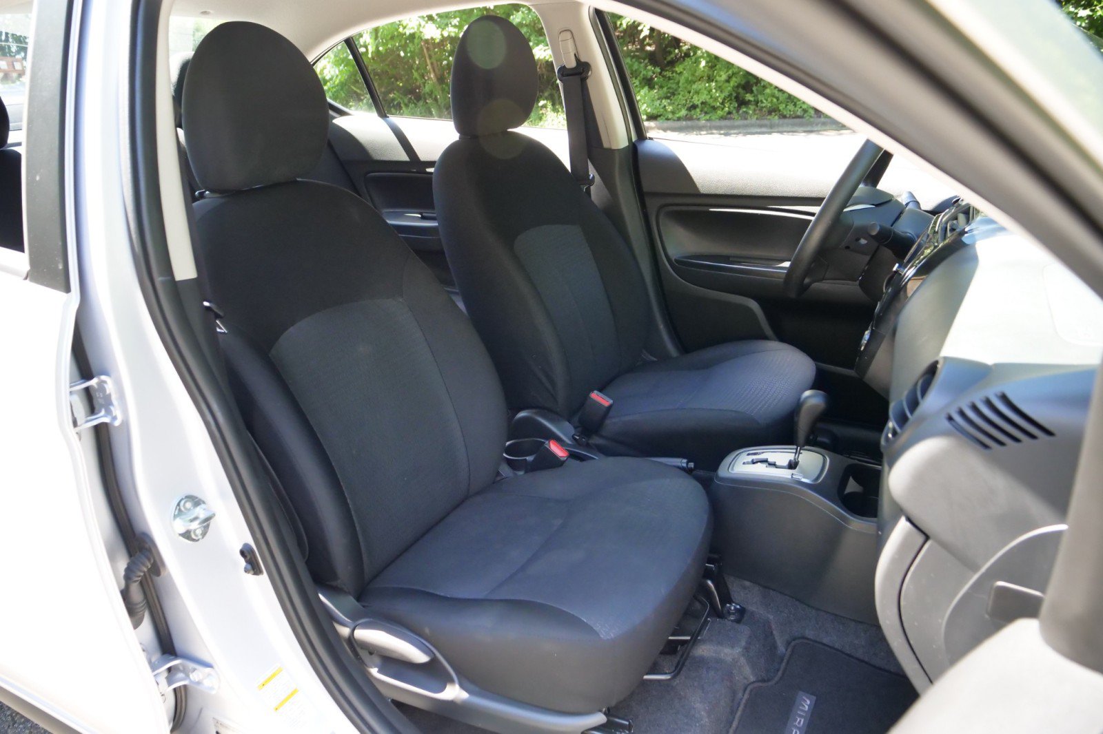 Used 2024 Mitsubishi Mirage G4 ES FWD image 31