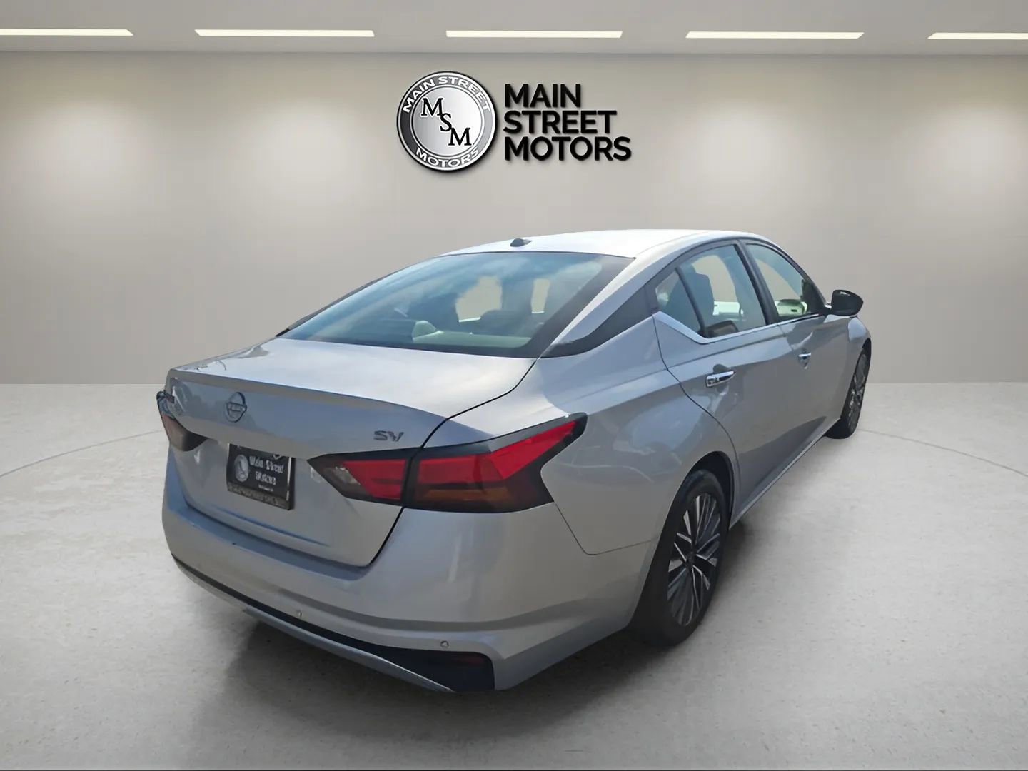 Used 2024 Nissan Altima 2.5 SV FWD image 5