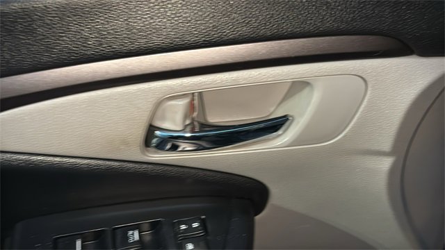 Used 2016 Honda Pilot EX-L image 10