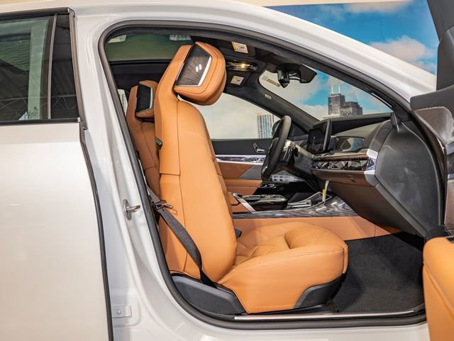 Used 2026 BMW 740i xDrive AWD/4WD image 21