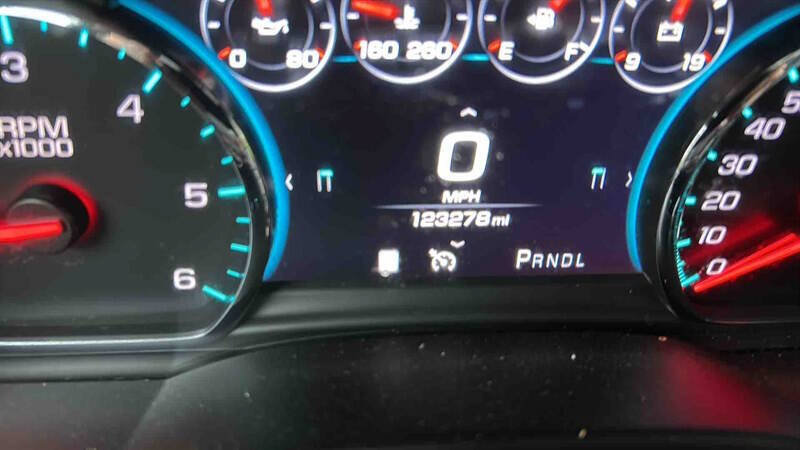 Used 2019 Chevrolet Suburban Premier AWD/4WD image 32