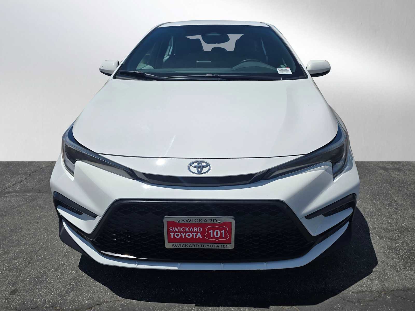 Used 2023 Toyota Corolla SE FWD image 8