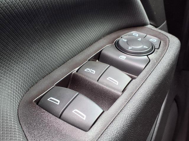 Used 2022 Chevrolet Equinox RS FWD image 16
