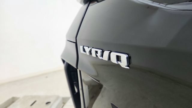 Used 2025 Cadillac Lyriq Sport AWD/4WD image 18